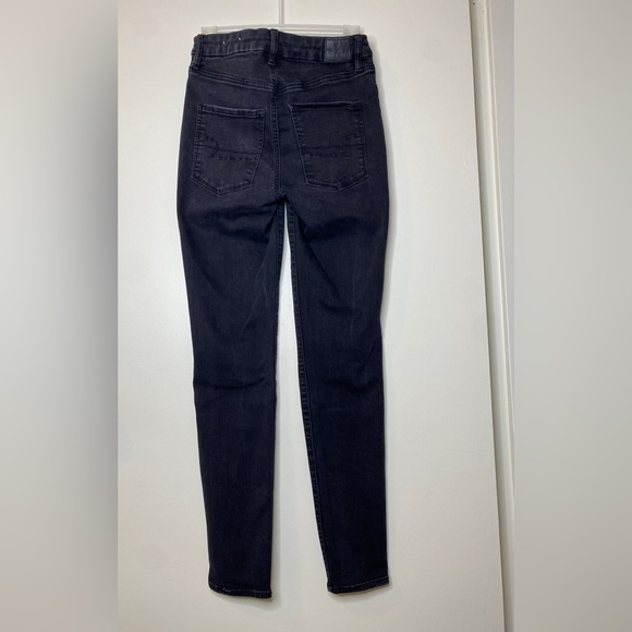 American Eagle outfitters- Curvy High-Rise Jegging - Picture 9 of 9